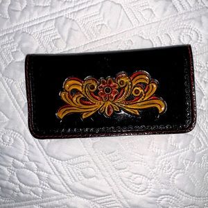 Artesanal handmade faux leather wallet